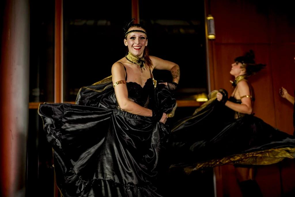Danseuse du Moulin Rouge
