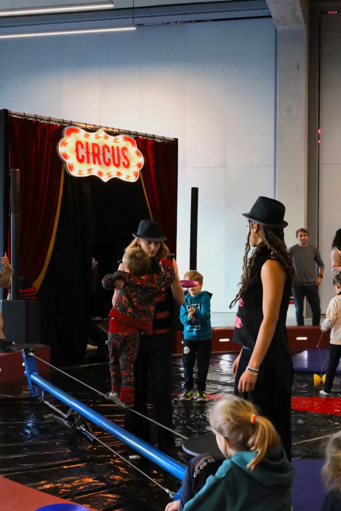 Piste de cirque pour enfant