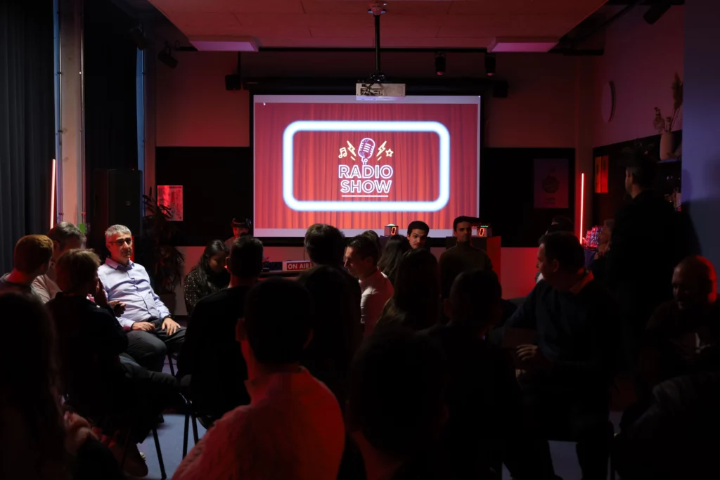 Décor de l'événement Radio Show